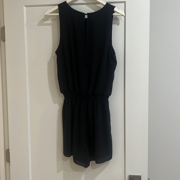 Babaton Romper - Picture 3 of 5